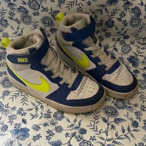 Nike Kids Sneakers - Blue and Neon Yellow